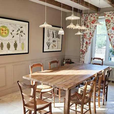 House And Playful Barn *