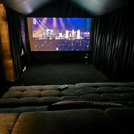 House And Playful Barn Сasa de vacaciones